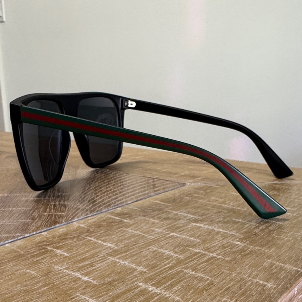 Large Black Sunglasses with UV protection green & red stripe